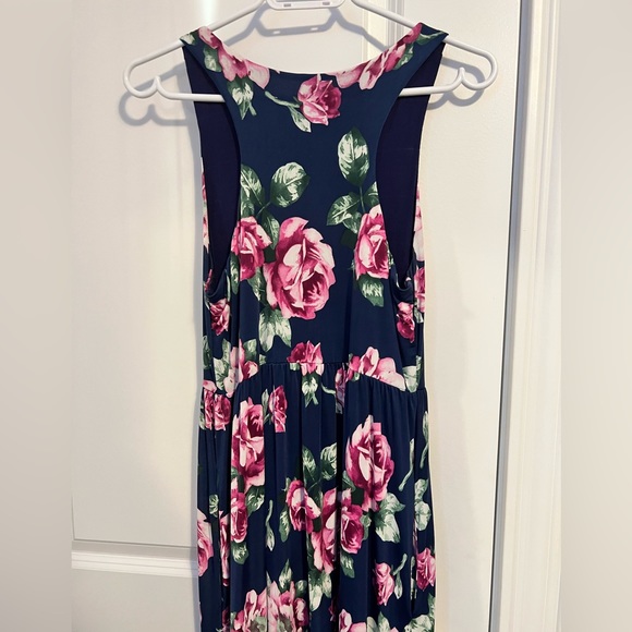 Floral Maxi Dress - Picture 4 of 6